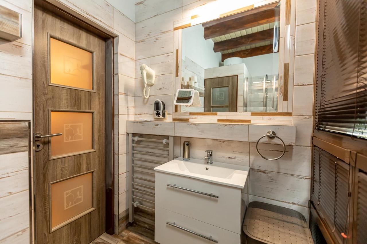 Apartman Pod Hradem - Vranovska Prehrada, Bitov-Horka מראה חיצוני תמונה